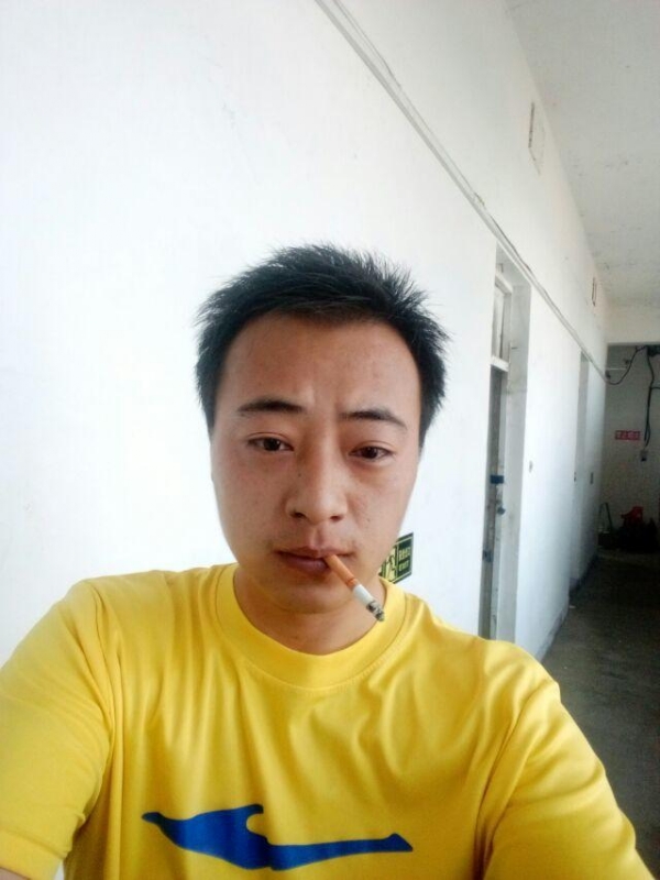 云淡风轻的第二张照片--青岛父母相亲团